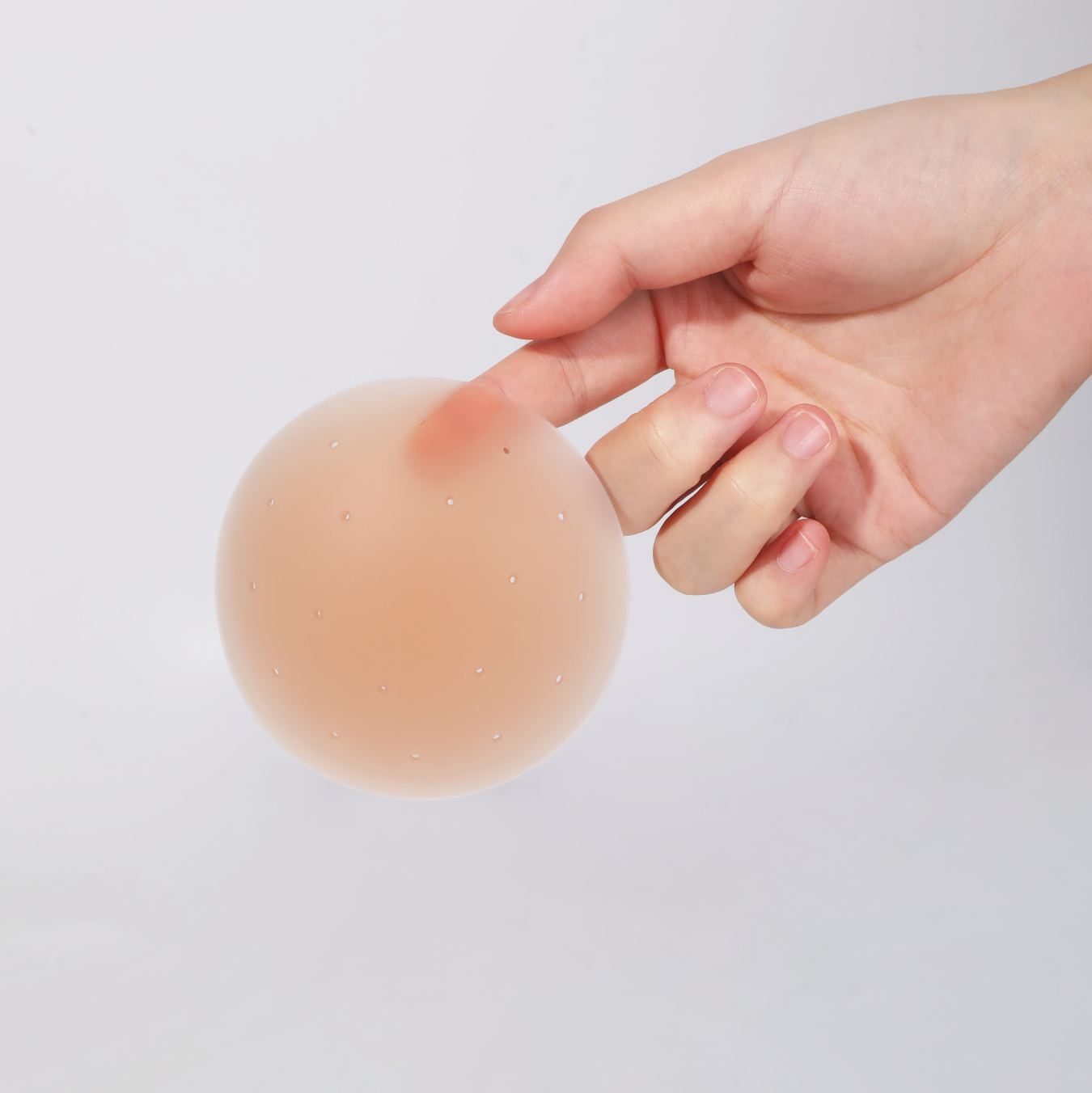 Cache-tétons invisibles